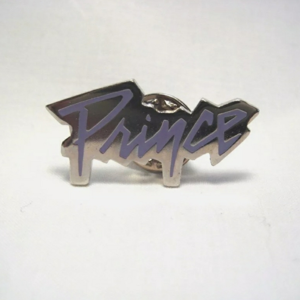 🌟VINTAGE PRINCE  84/85 PURPLE RAIN TOUR ENAMEL PIN🌟